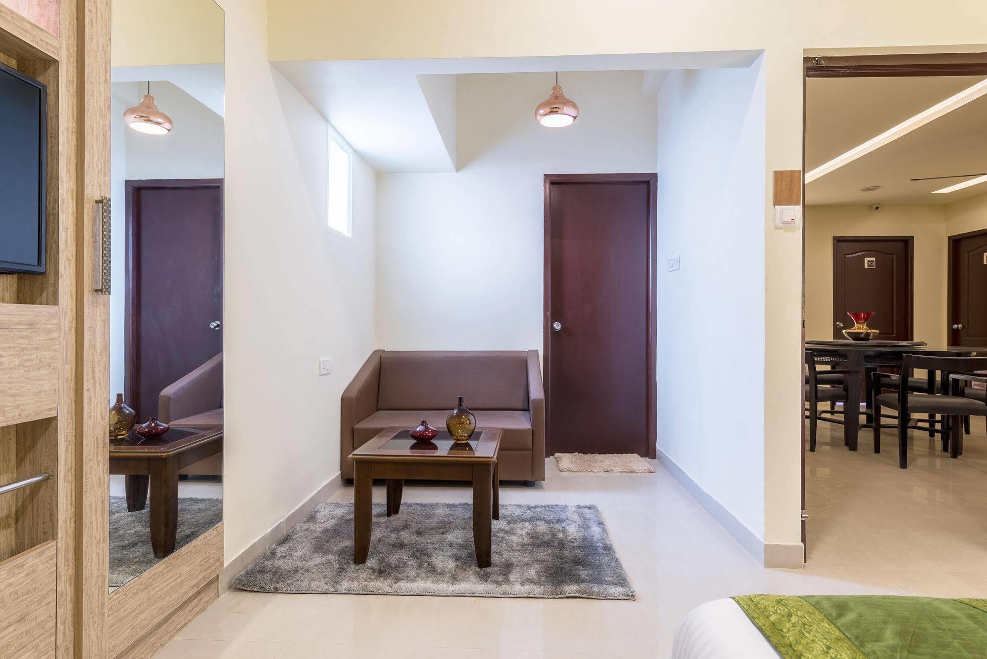 Treebo Nestlay Casa Hotel Csennai Kültér fotó
